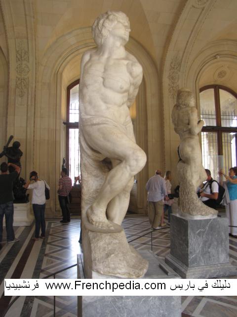 العبد المحتضر - تمثال في متحف اللوفر في باريس
